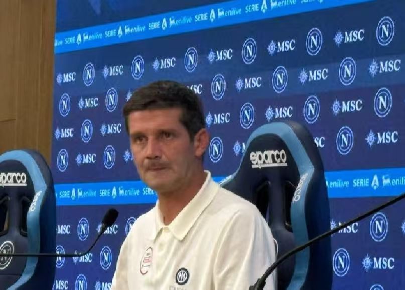 Chivu: Chúng tôi quá háo hức muốn giành chiến thắng khiến tâm lý mất đi cảm giác về khoảng cách và thăng bằng