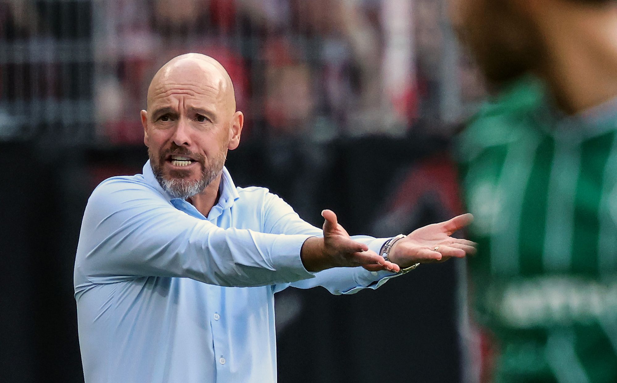 Heitinga ra khỏi lớp sắp kết thúc? Truyền thông Hà Lan: Giám đốc Ajax đã hội đàm với Ten Hag trong tuần này