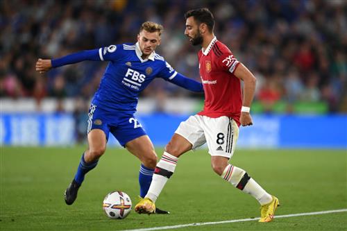 Manchester United đấu với Leicester City