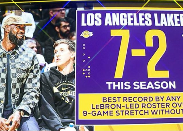 Lakers khởi đầu với 7 trận thắng và 2 trận thua, thành tích tốt nhất trong sự nghiệp của LeBron khi anh bỏ lỡ 9 trận.